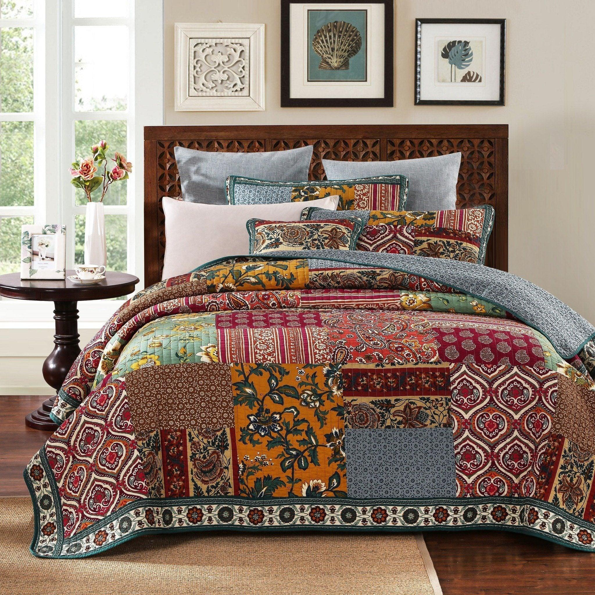 DaDa Bedding Dark Elegance Bohemian Floral Cotton Patchwork Bedspread Set