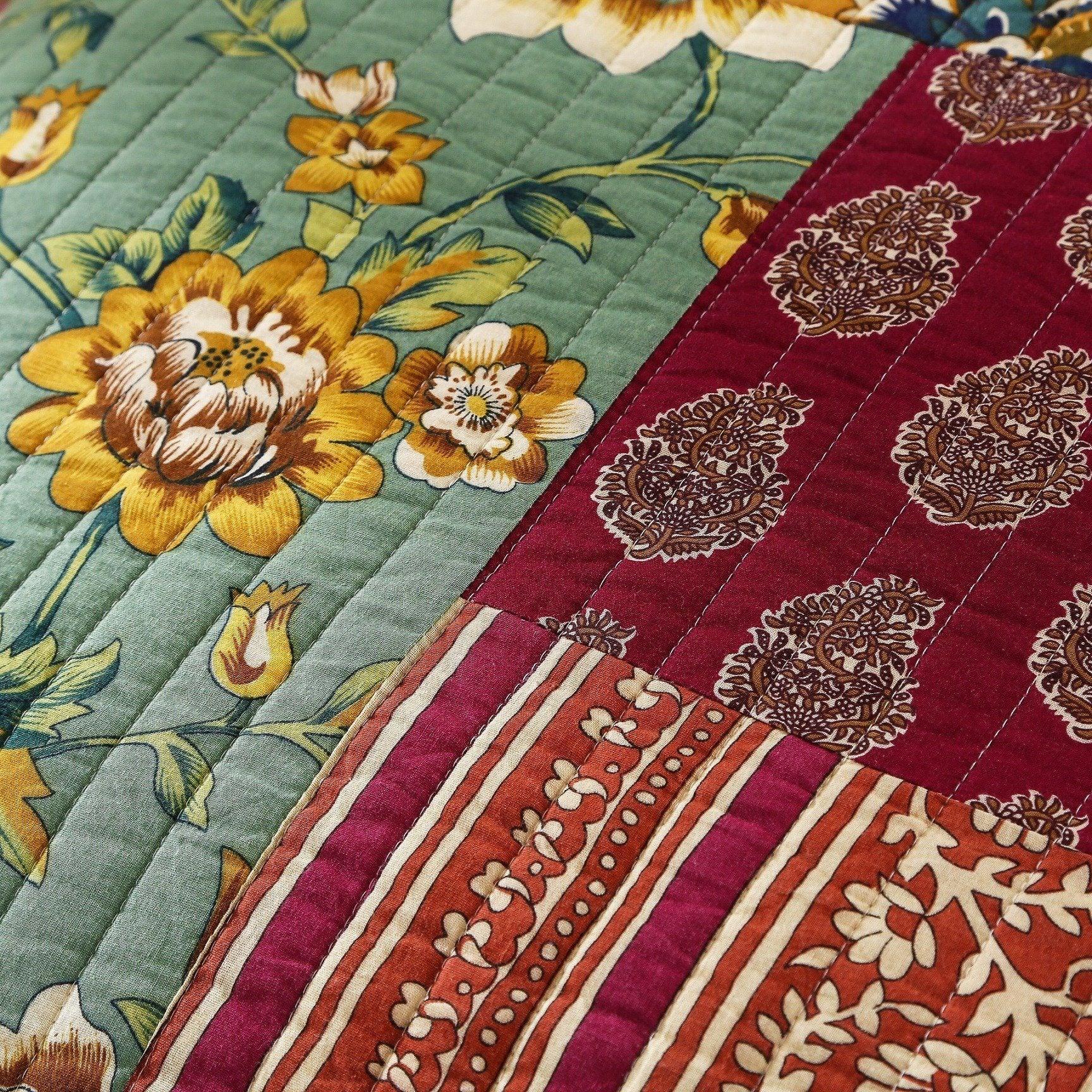 DaDa Bedding Dark Elegance Bohemian Floral Cotton Patchwork Bedspread Set